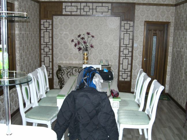  2006:09:10 06:16:13   Hotel Room in the Atomic City - photo 5.jpg